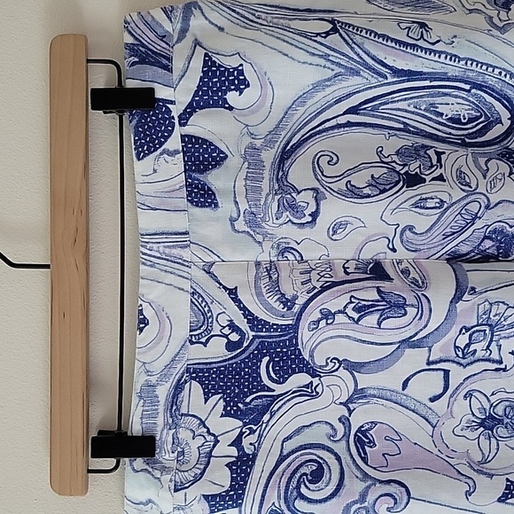 Chico's Blue White Paisley Linen Crop Pants Size Medium/8 - Picture 2 of 6
